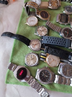 Großes Konvolut 40 Uhren Automatic Mecanic Quartz Lip Citizen Timex Electra Olma