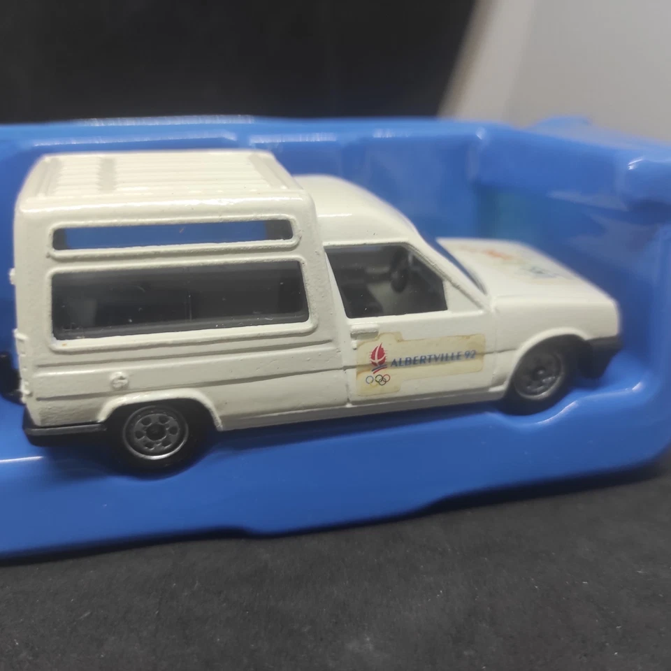 Renault express JO Alberville 1992 voiture officielle Solido 1/43 neuf en boite - Photo 3/4