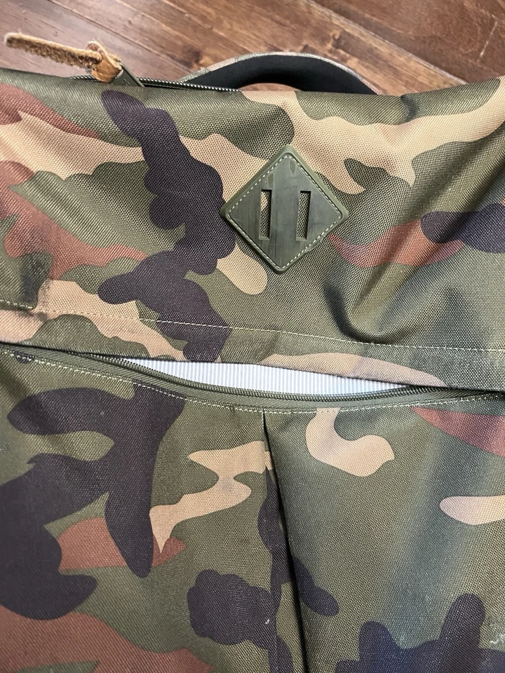 "Maleta con ruedas Herschel Supply Co equipaje de mano suave camuflaje 22""" Foto 3 de 4