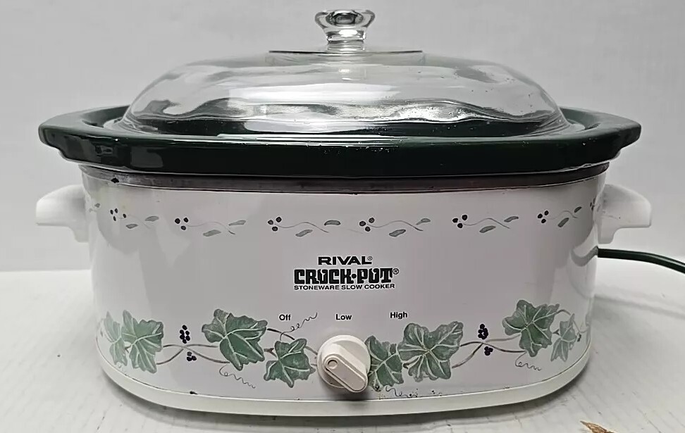Rival Slow Cooker 4.5 qt Oval CrockPot Ivy & Grapes Green & White