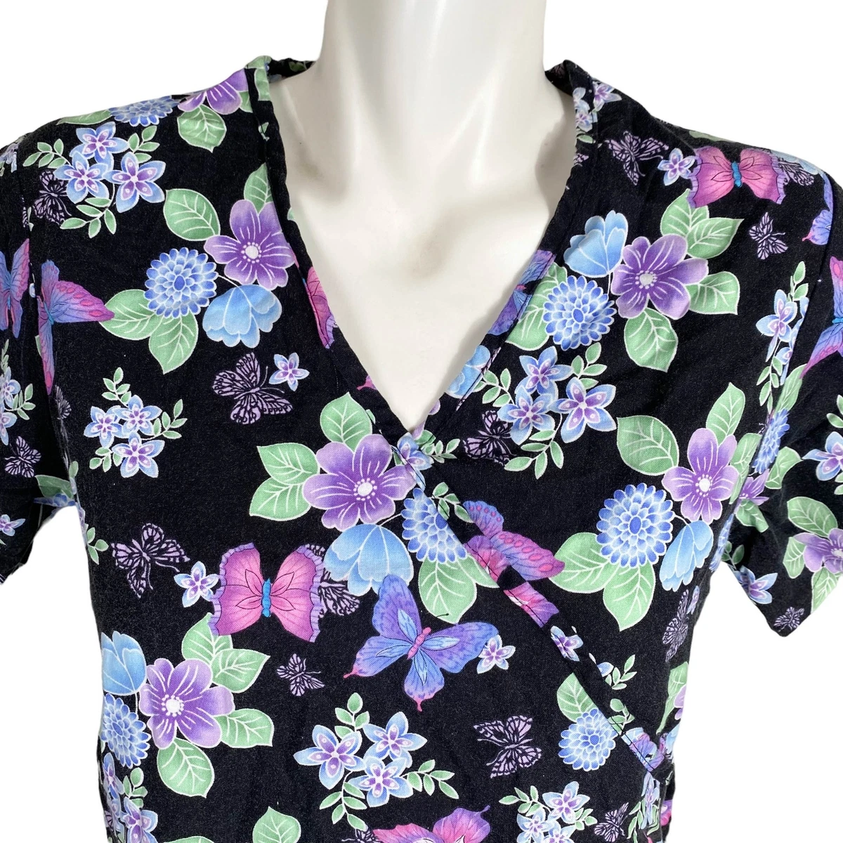 Ua scrub tops clearance