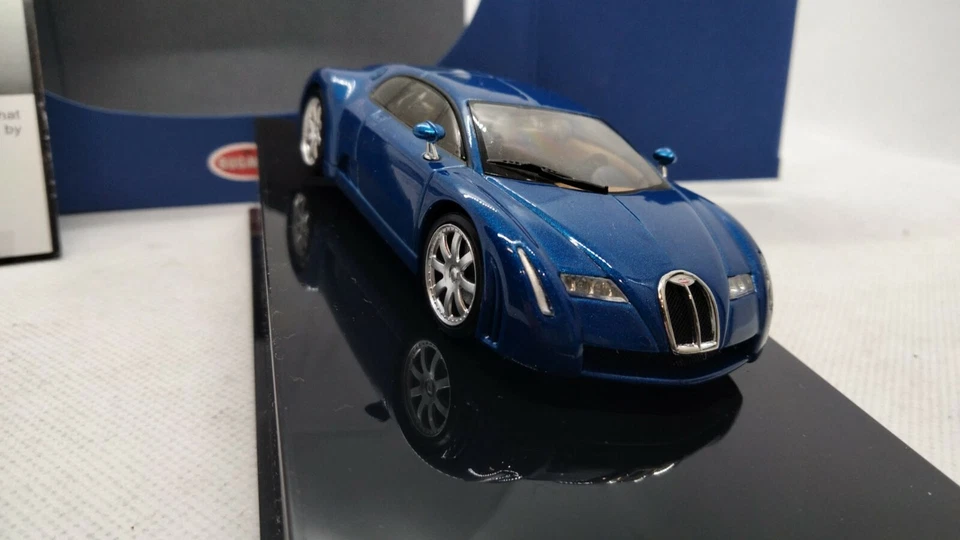 AUTOART BUGATTI EB 18.3 CHIRON SCALA 1:43 - Immagine 3 di 4