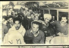 1968 Press Photo Egyptian prisoners of war leave Israeli camp for Suez Canal.