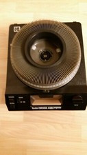KODAK CAROUSEL 650H Projector, Remote, Lens Tray, Cord - Doesn't Advance