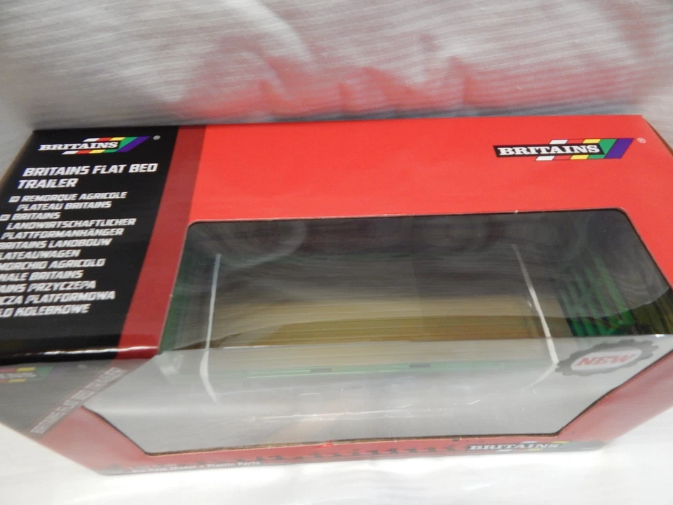 BRITAINS FLAT BED TWIN AXLE TRAILER 43414 BNIB 1:32 - Image 4 of 4
