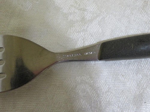 31 pc. Mar-Crest Ebony Stainless Japan Flatware Atomic 5-Star black handle Set! - Picture 6 of 11
