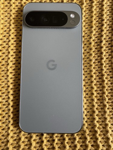 Google Pixel 9 Pro 128GB, Hazel Green - Unlocked - Excellent - Picture 3 of 5
