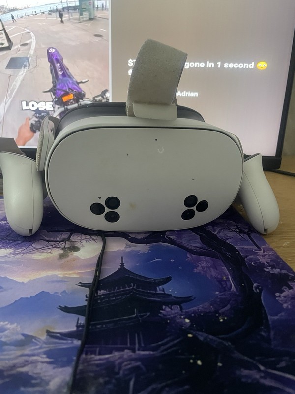 Meta Quest 3S Virtual Reality Headset 128GB, Standalone, All-in-One (U)