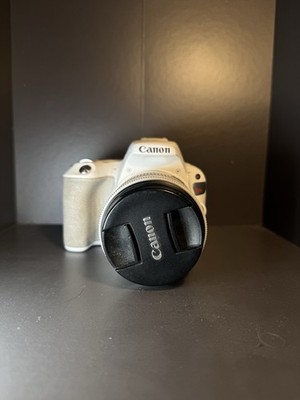 Canon EOS Rebel SL2 200D Digital DSLR Camera 18-55mm with Accessories