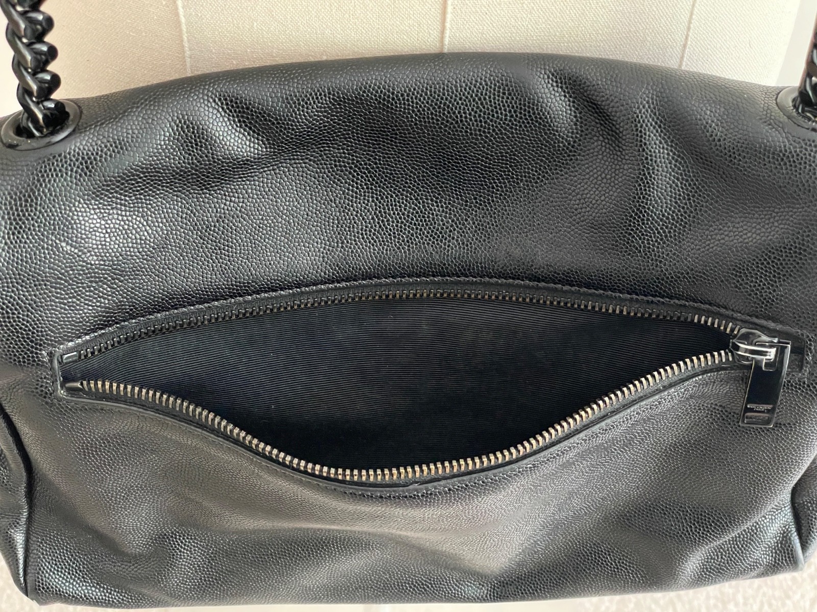 SAINT LAURENT Grain De Poudre Medium West Hollywood Monogramma Pieghevole Nero