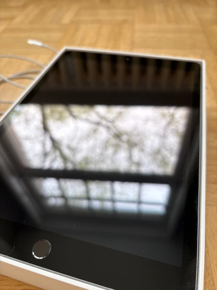 Apple iPad (7th generation) · 128GB · Wi-Fi, Foto 4 von 5