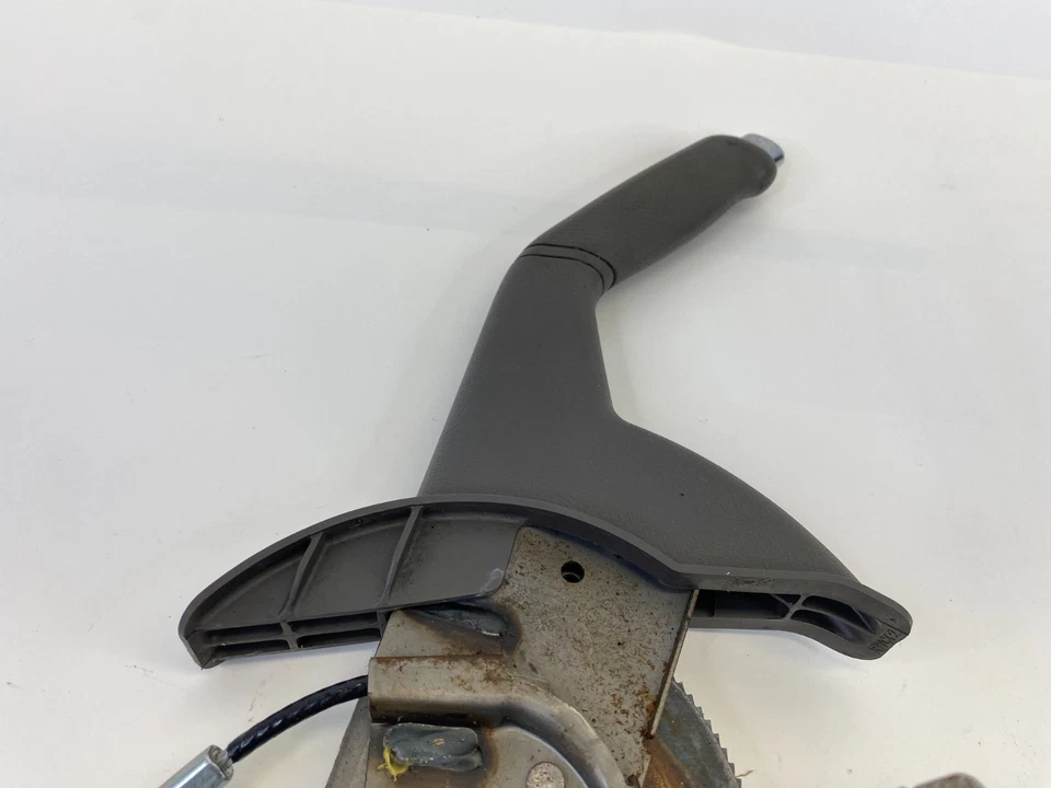 Оригинальный рычаг ручки стояночного тормоза в сборе для Hyundai Accent 2012-2014 годов выпуска - Изображение 3 из 4