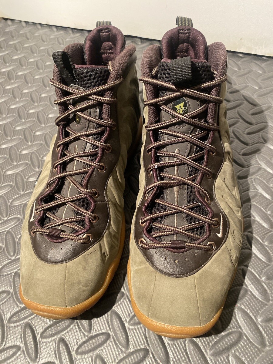 CLEAN Nike size 7 Foamposite One PRM Medium Olive shoes 807198-200