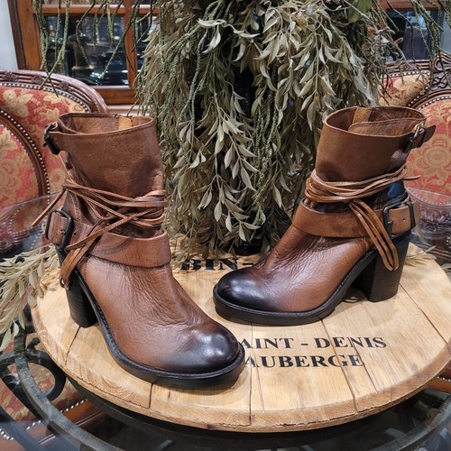 Vince Camuto Silas Brandy braune Damenstiefel aus Kalbsleder mit Reißverschluss und Absatz Größe 8