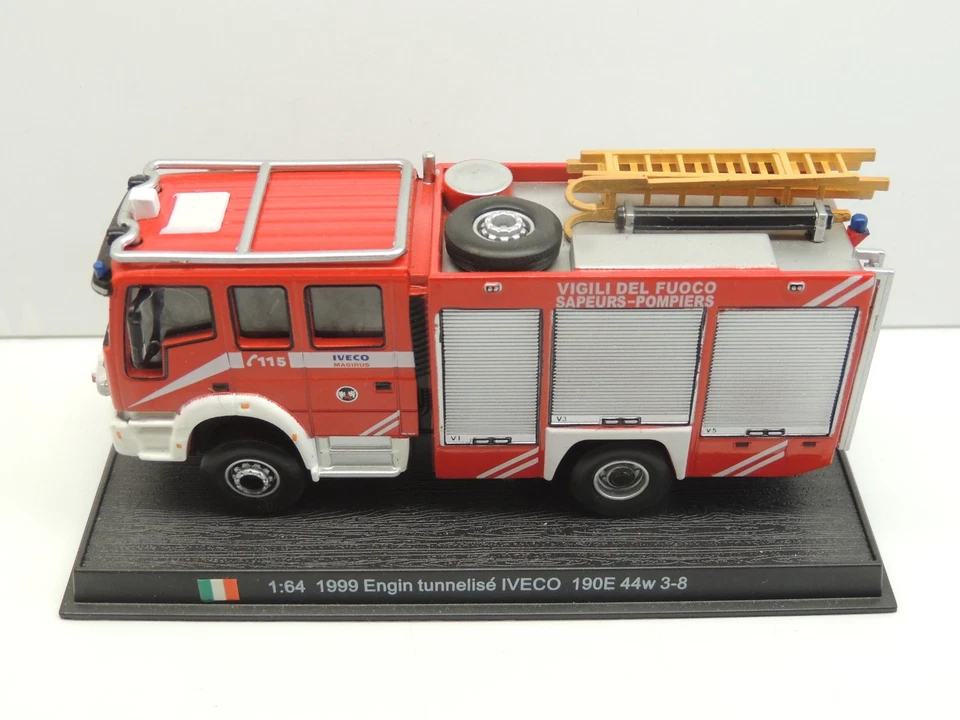 Camion pompieri IVECO 190E scala 1:64 - Immagine 2 di 4