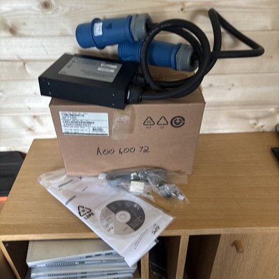 Neu APC AP7155 Rack Stromverteiler Inline Stromzähler 32A 230V