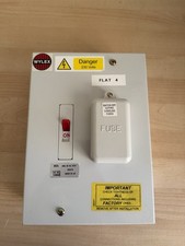 Wylex 60A Metal Switch Fuse Isolator, Single-Phase 240V