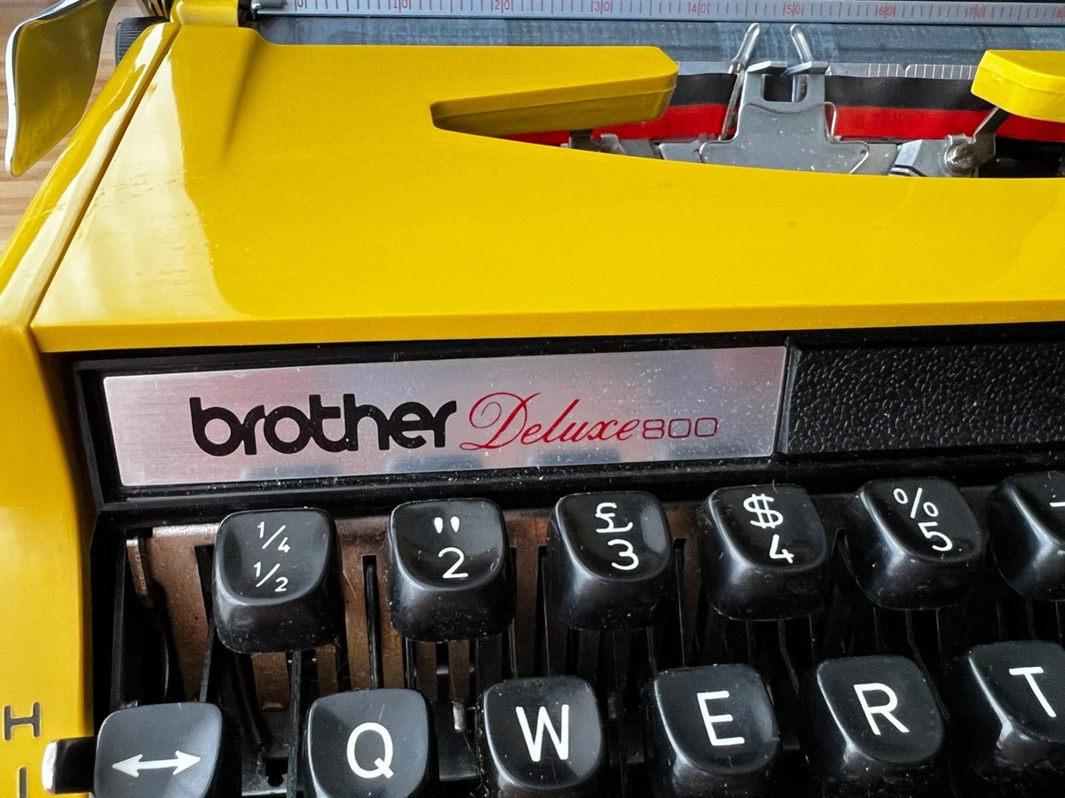 Brother Deluxe 800 Typewriter | Old Typewriter | Working