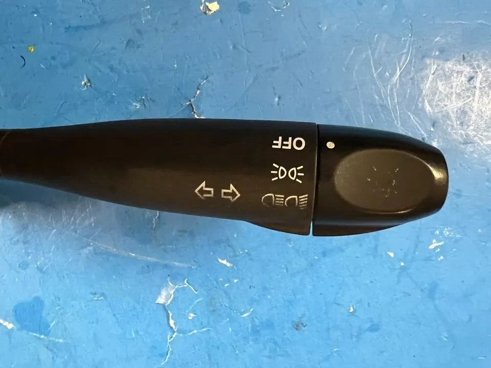 Interruptor de faro Kia Rio 2008 interruptor de señal de giro del faro Foto 3 de 4