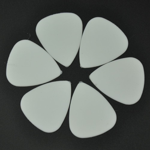 100pcs Medium 0.71mm ABS Blank Guitar Picks Plectrums Assorted Colors - Picture 4 of 5