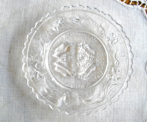 Westmoreland Glas THE WEDDING DAY 3 1/4" Tasse Teller klar Pressglas ~