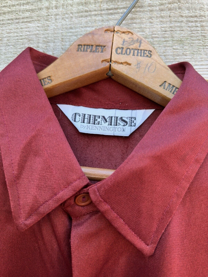 Camisa discoteca vintage años 70 con motivo de puesta de sol Island, Chemise de Kennington Foto 3 de 4