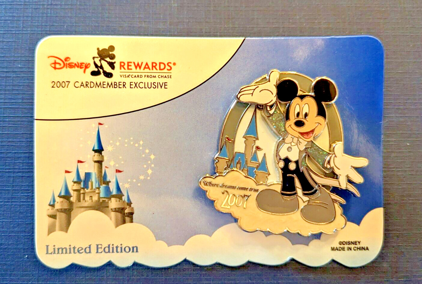 NEW Disney Rewards Pin~Visa CardMember 2007 Exclusive~MICKEY MOUSE~LE MINT