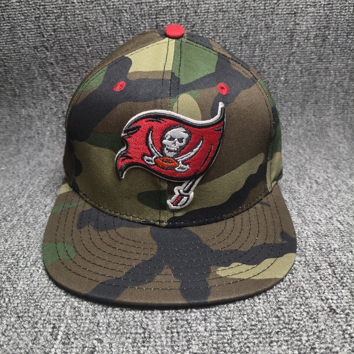 New Era Tampa Bay Buccaneers NFL Camo Fitted Hat Cap
