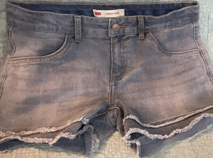 Levi's Girls Size 14 Light Wash Denim Cut-Off Shorts Regular Fit Frayed Pockets