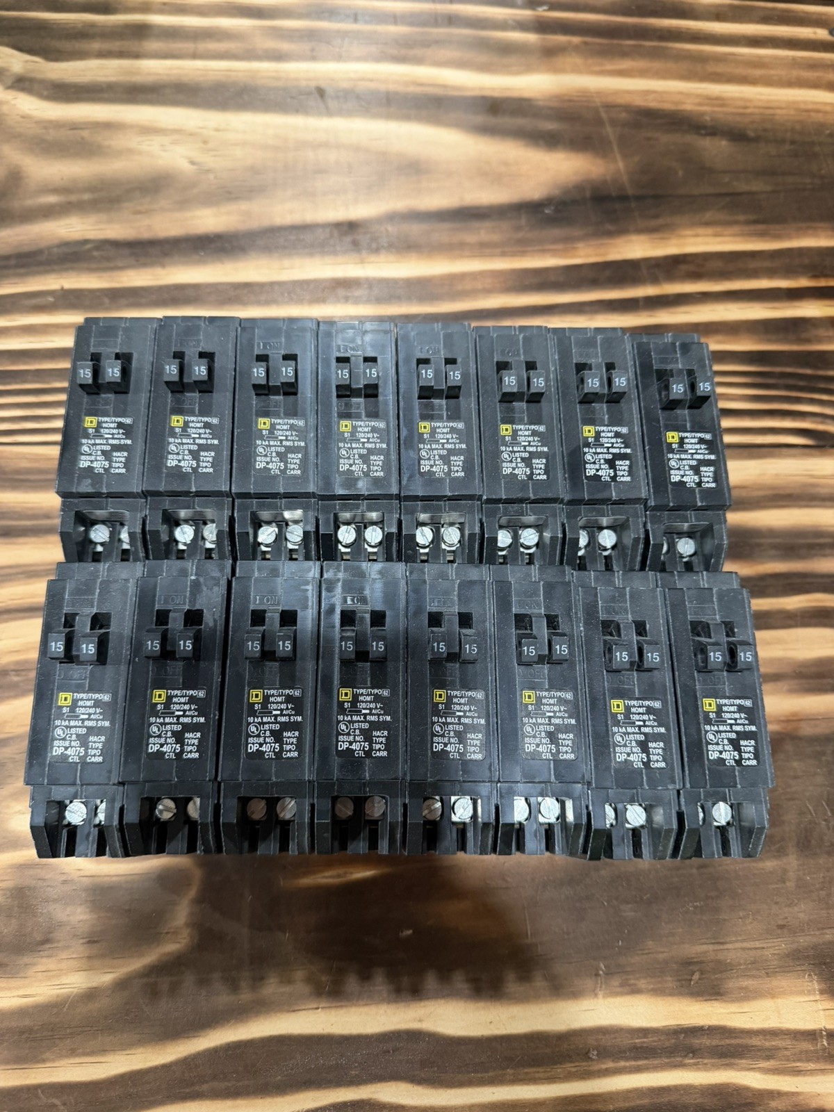 Square D HOMT1515CP 15A Tandem Circuit Breaker