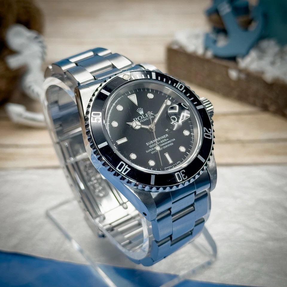 Rolex Submariner 16610  40mm W serial 1995 - Image 3 of 4