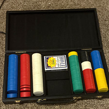 Poker Chip Set w/ Hoyle Playing Cards, Black Case, Multi-Color Chips (1999)