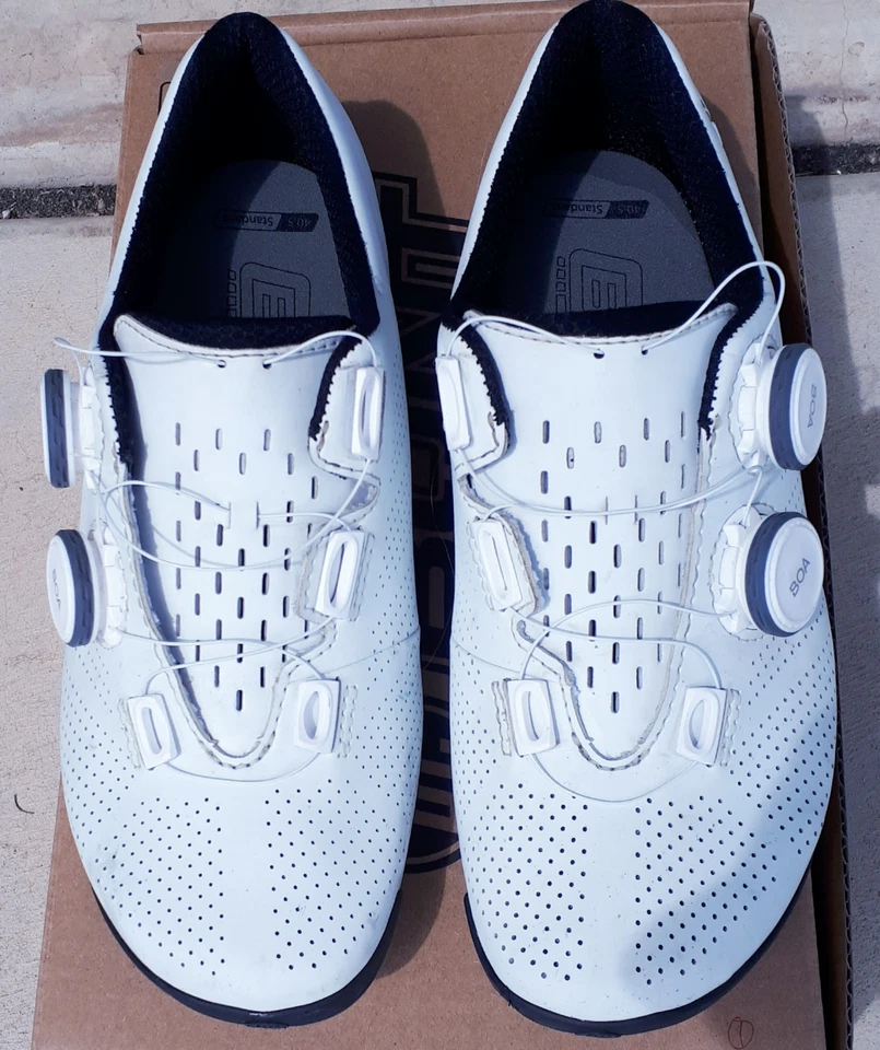 BONT RIOT+ 24 WHITE CARBON ROAD SHOES SIZE 40.5 - image 2 of 4