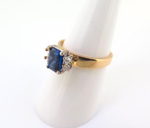 .Handmade Vivid Blue Synthetic Sapphire & Diamond 18ct Gold Ring Val $2000 - Picture 5 of 9
