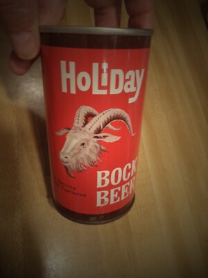 HOLIDAY BOCK BEER 12 OZ STRAIGHT EDGE STEEL  CAN HOLIDAY BREWING CO. POTOSI, WI