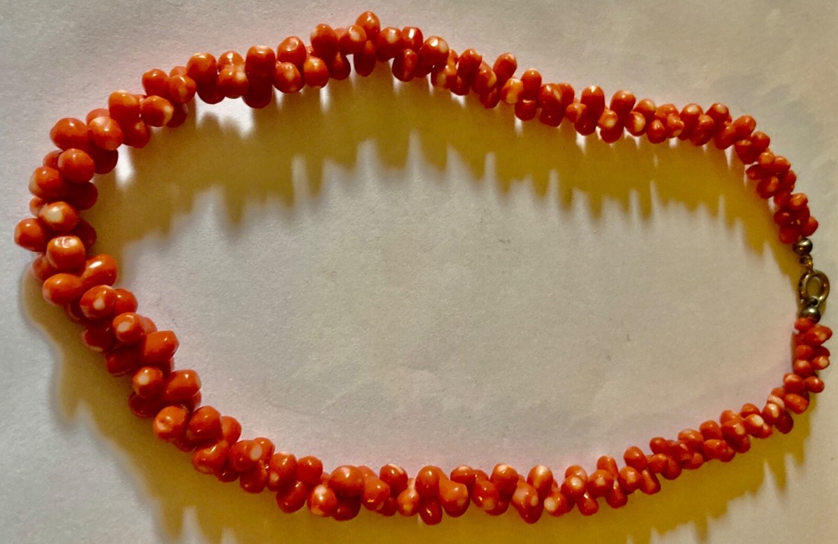 Collier Ras De Cou Ancien En Corail Peau D'ange - Style Art Déco - État Parfait - Occasion