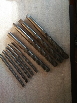 LOT OF 9 HSS CORE DRILL BITS (5) 7/16'' (3) 31/32'' (1) 7/8'' TRW