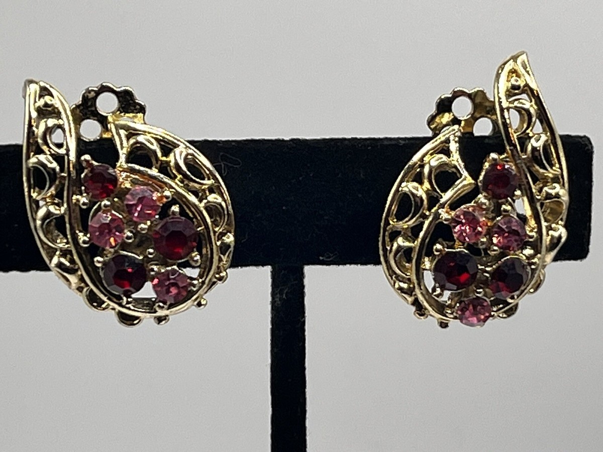 ■VINTAGE HOLLYWOOD■ Color Clip Earrings VH239OEA006B Old Hollywood Glam Goldtone Vintage Clip Earrings W/ Red