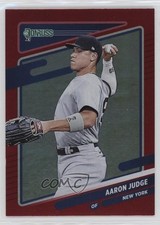 2021 Panini Donruss Variation Holo Red Aaron Judge (Throwing) #182 18h5