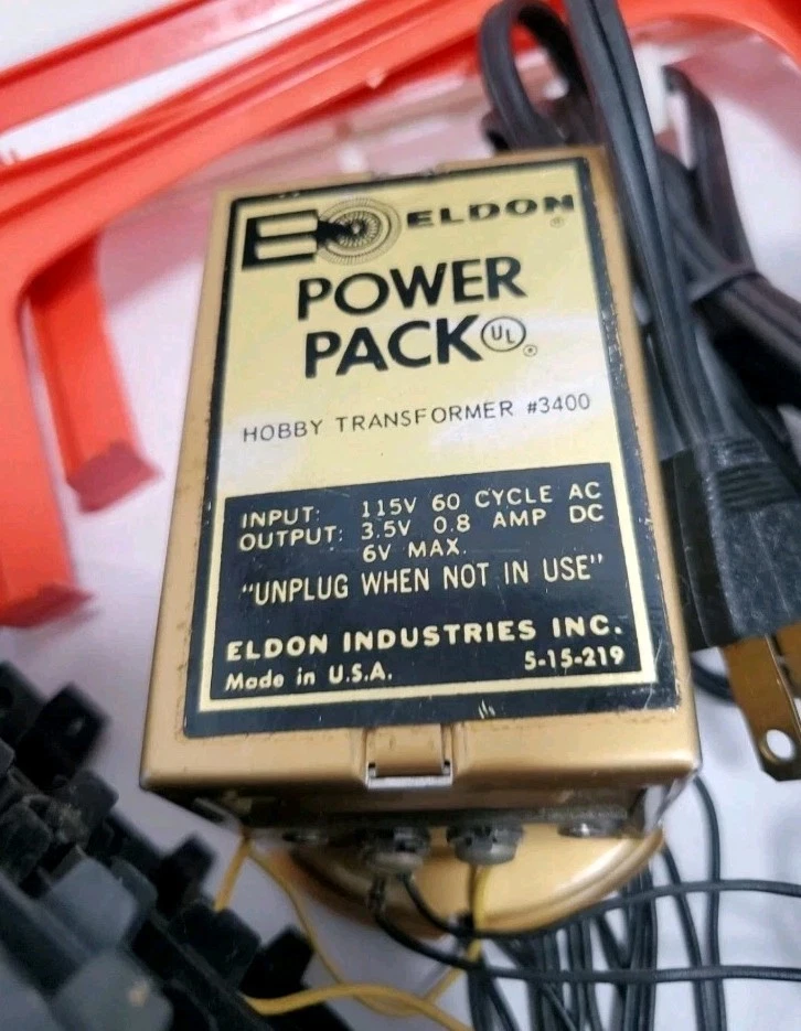 Vintage Eldon 1960s 1/32 Slot Car Track Straight Curved Controls Power Pack Lot - Image 4 of 4