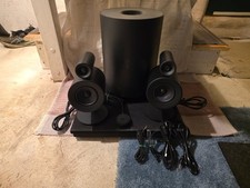 RAZER NOMMO PRO- THX CERTIFIED- PC GAMING SPEAKERS- FREE ISOLATION RISER PAD