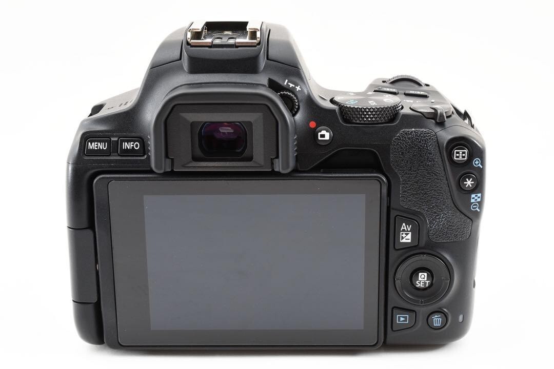 Canon EOS Kiss X10 digital SLR Camera with Canon EF 28-80mm Canon EOS Kiss X10 digital SLR Camera with Canon EF 28-80mm