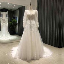 Elegant A-Line Wedding Dresses V-Neck Long Sleeved Lace Applique Bridal Gowns