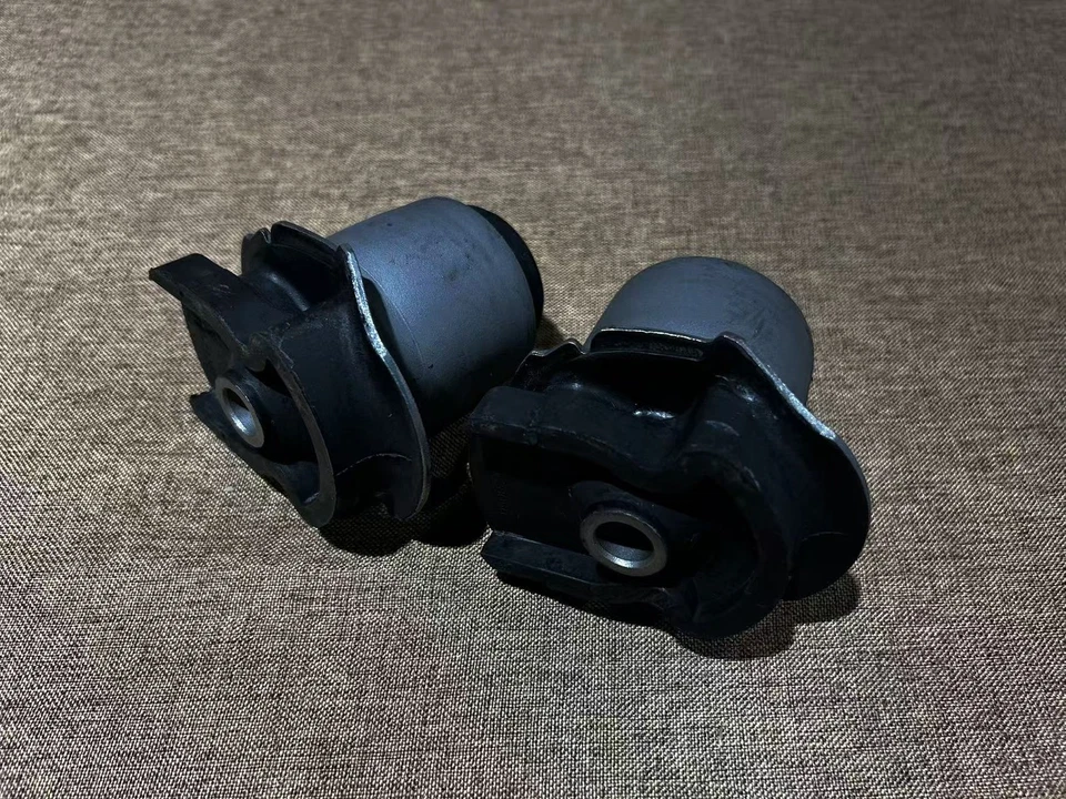 2 PIEZAS BUJES DE BRAZO DE EJE TRASERO IZQUIERDO Y DERECHO OEM TOYOTA PARA SIENNA 04-20 DOS LADOS Foto 4 de 4