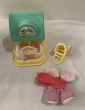 Vintage 1987 Fisher Price Smooshees 7225 Country Cuddlers Pony Stable Horse