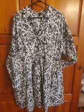 Torrid dress Size 2 Black/White Long Sleeve Skater & Pockets Cotton Blend