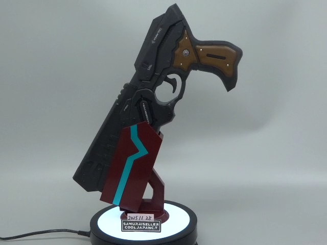 Psycho-Pass PROPLICA Dominator 1/1 Scale Gun Figure Light & Sound