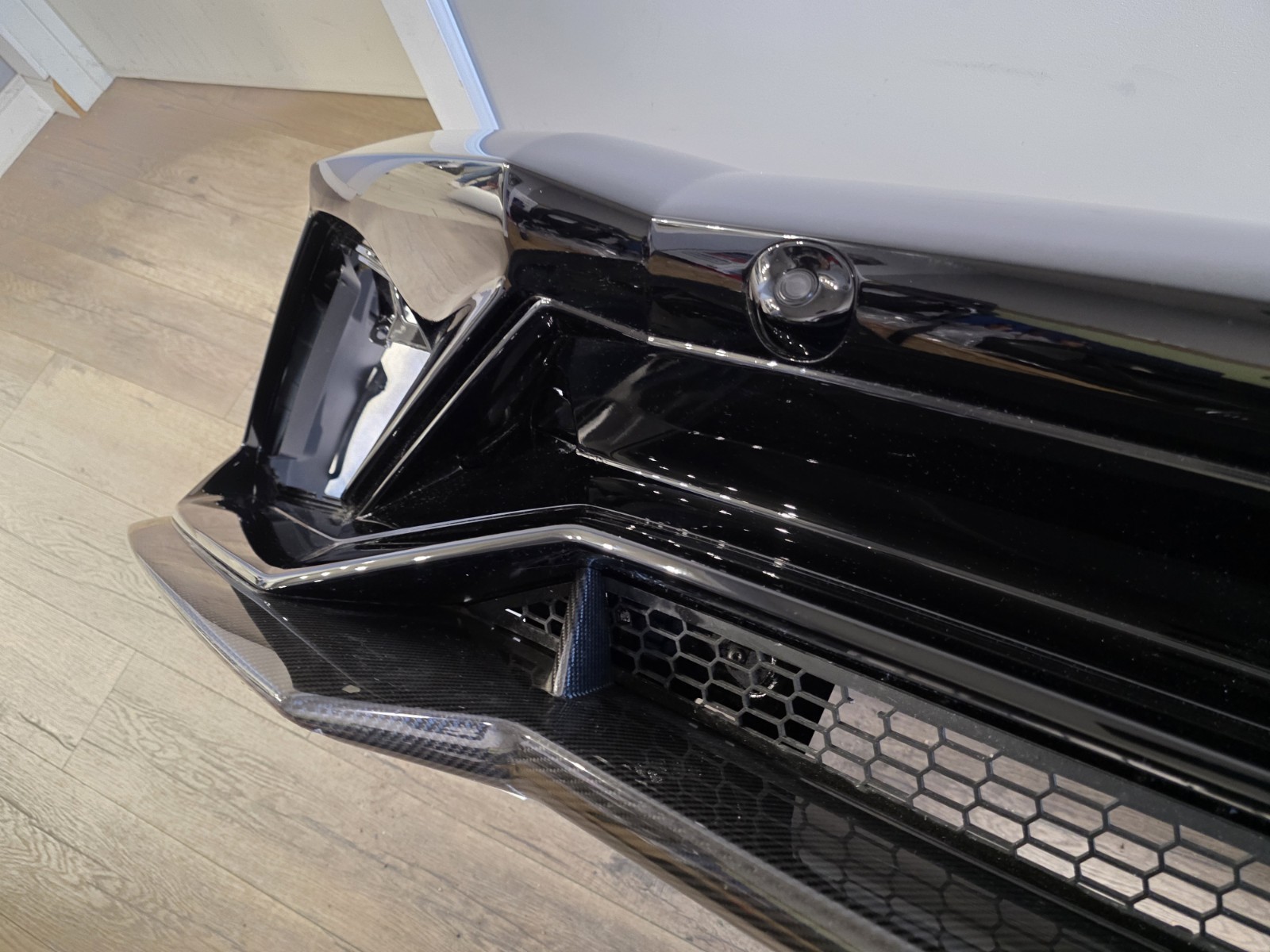 LAMBORGHINI AVENTADOR LP740 S ULTIMAE FRONT BUMPER CARBON FIBER SPLITTER OEM 