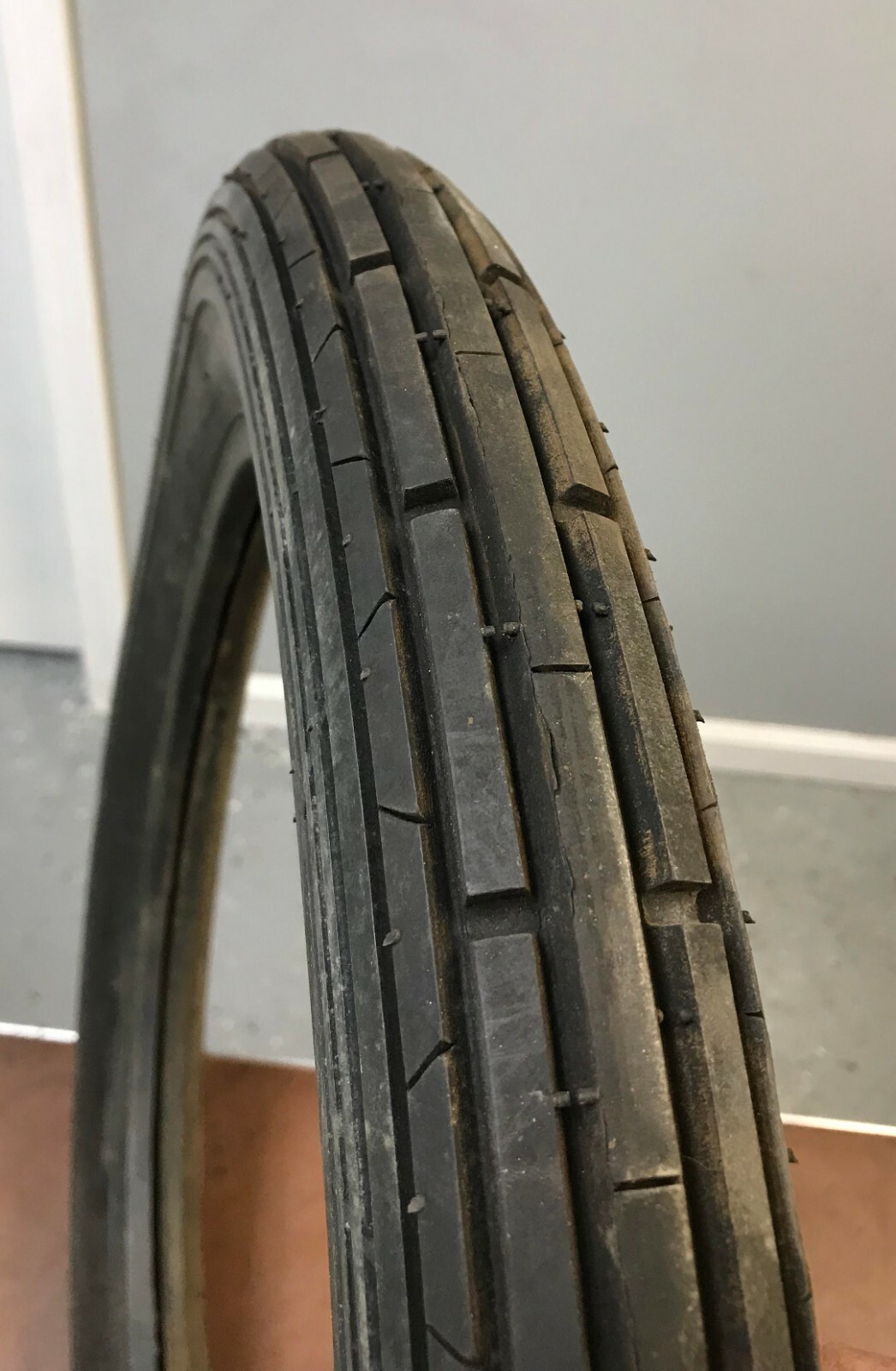 Vintage LIEN SHIN 3.2516 Ribbed Front Motorcycle Tire Made In Taiwan