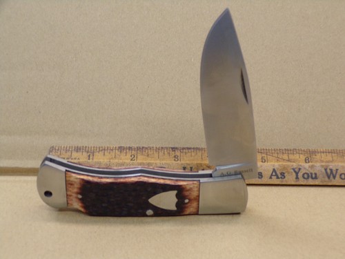 VINTAGE A.G. RUSSELL LOCKBACK FOLDING HUNTER W/ JIGGED BONE - NEW OLD STOCK ! - Picture 9 of 13